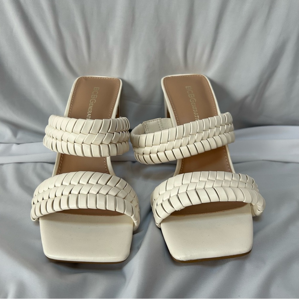 BCBGeneration Chunky Heel Braided Sandals White Cream Size 7 NWOT